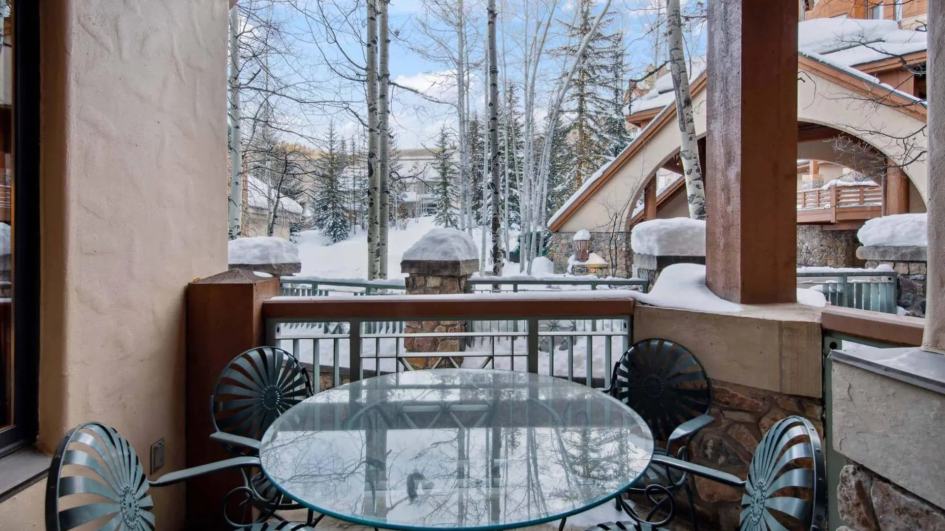 Apartment Mccoy Peak 102 By East West Hospitality *