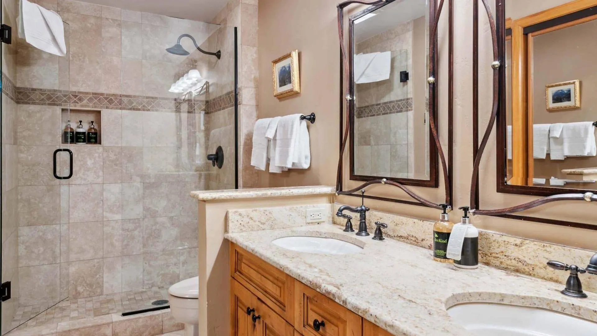 Highlands 106 By East West Hospitality Apartment