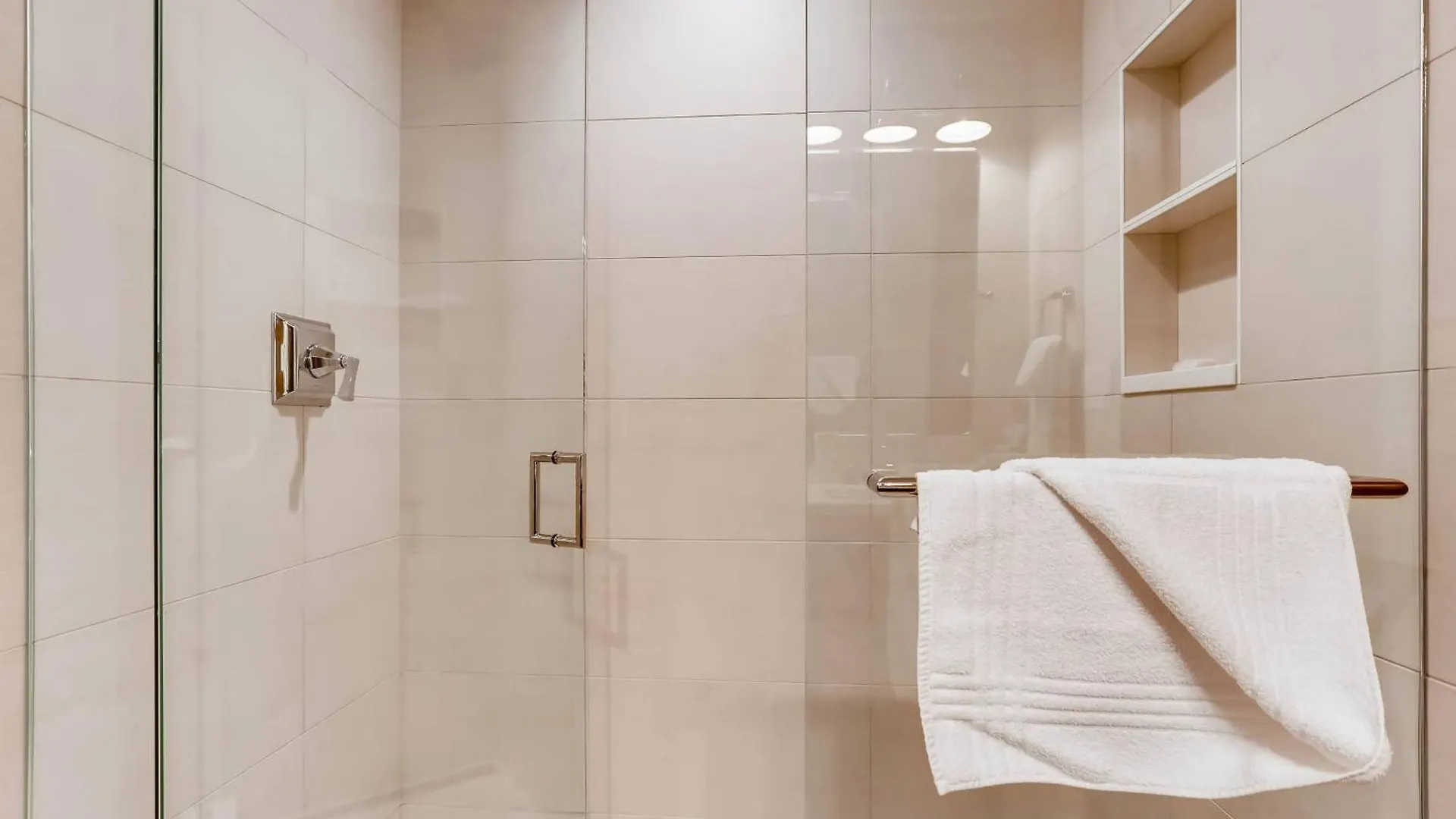 Kiva 126 By East West Hospitality * Beaver Creek