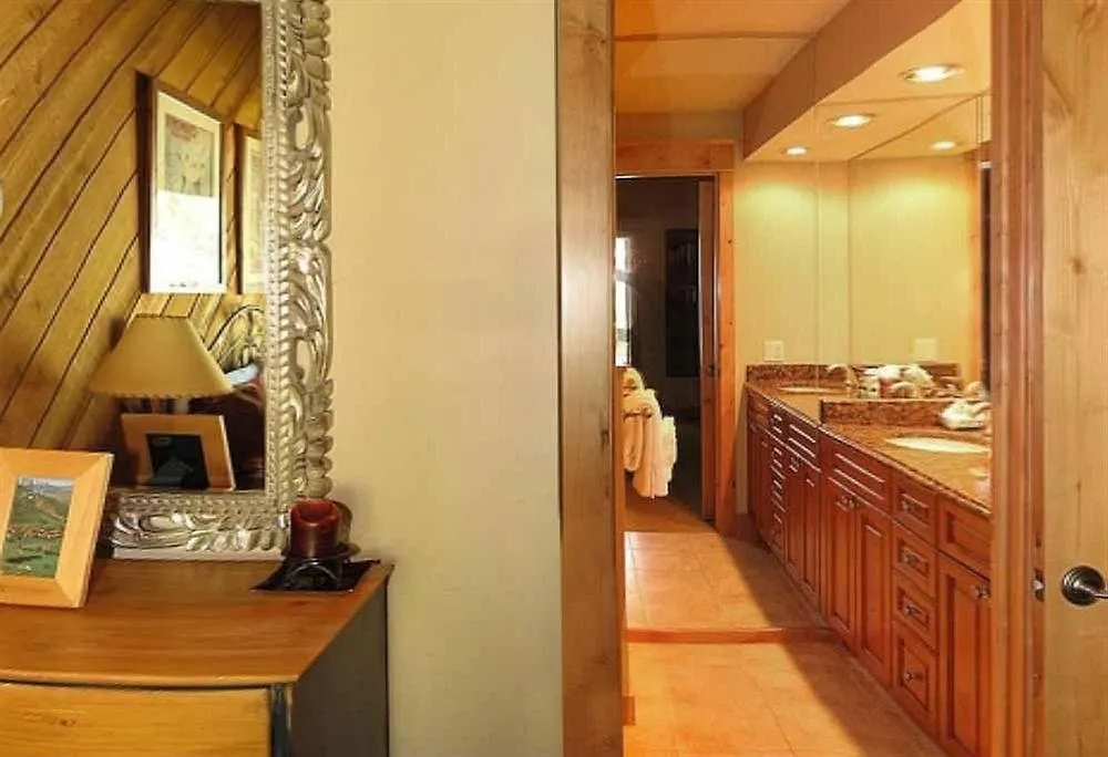 Ridgepoint Townhomes Apartment Beaver Creek