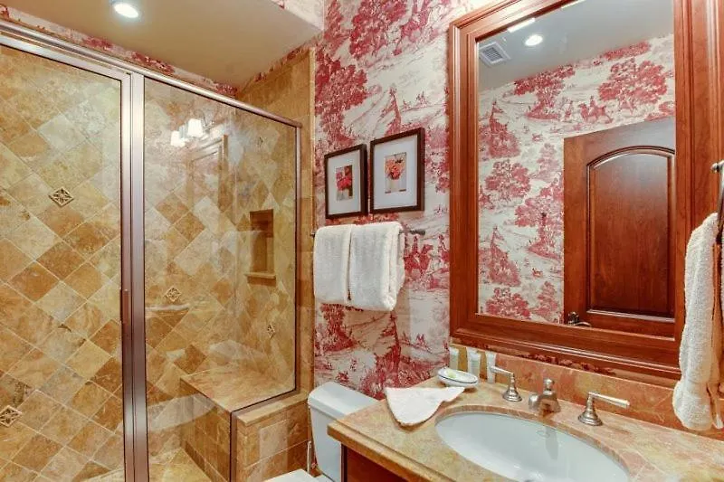 Holiday home Luxury 4 Bedroom In, Out Mountain Located At The Base Of Village