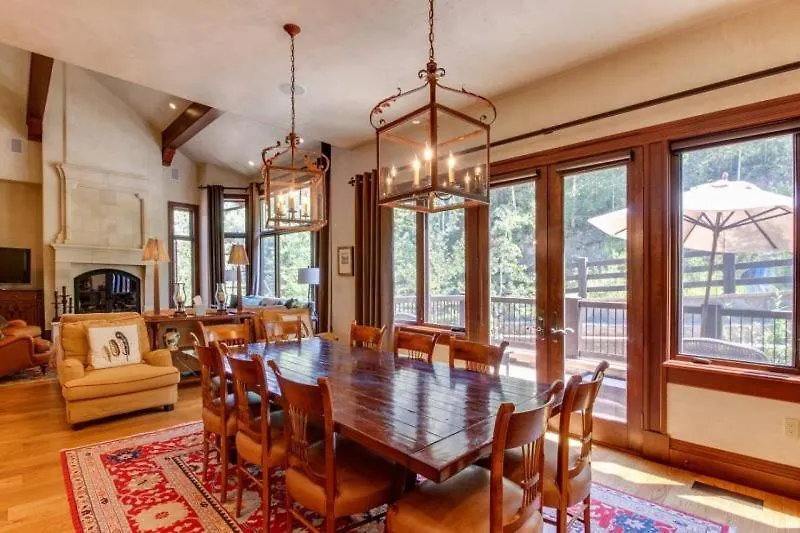 Luxury 4 Bedroom In, Out Mountain Located At The Base Of Village *