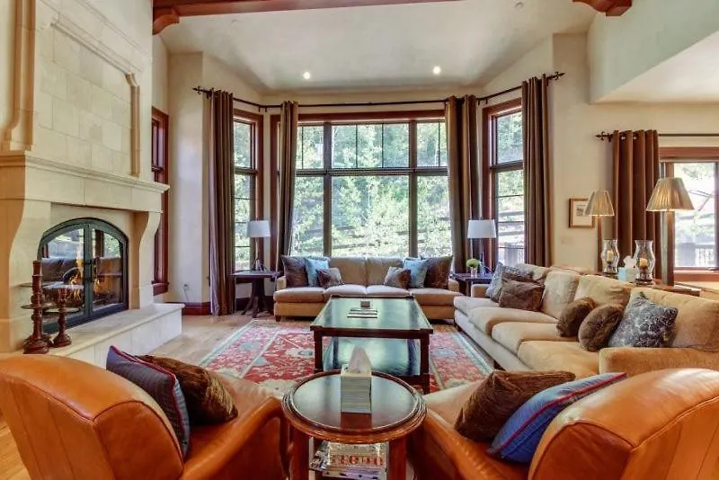 Luxury 4 Bedroom In, Out Mountain Located At The Base Of Village Beaver Creek