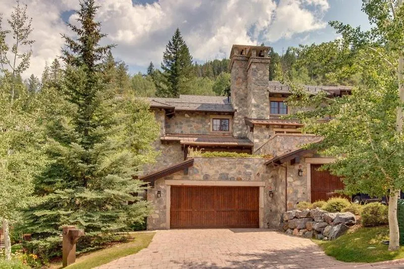 Holiday home Luxury 4 Bedroom In, Out Mountain Located At The Base Of Village