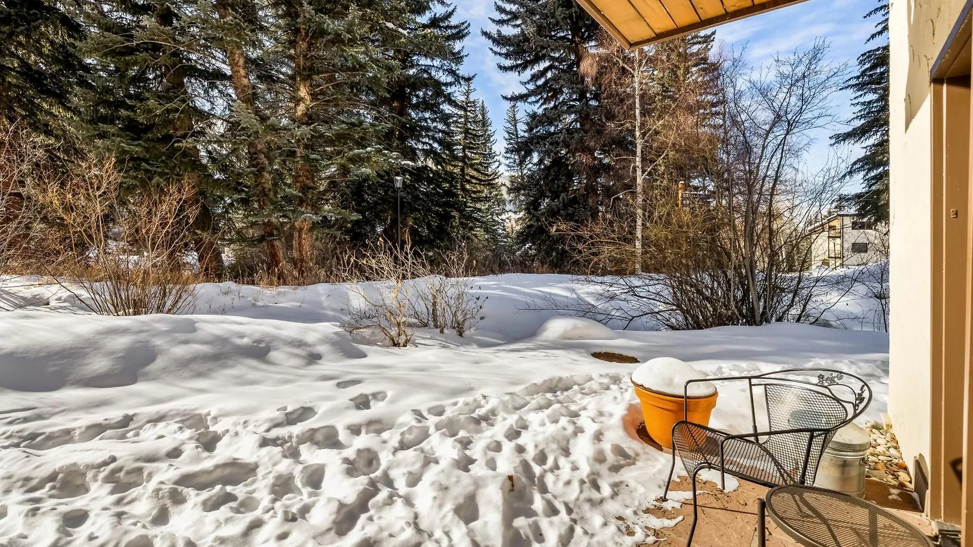 Aparthotel Relaxing Slope Side Ski-in Ski-out & Ground Level Patio