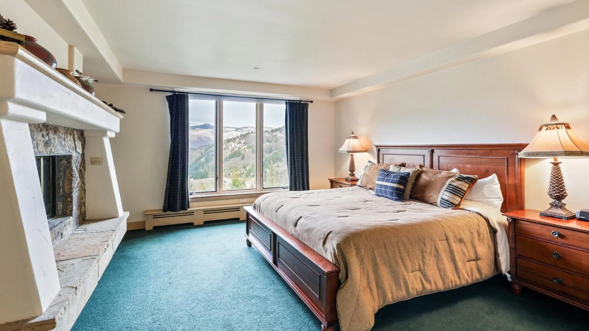 Resort The Pines Lodge, A Rockresort 4*