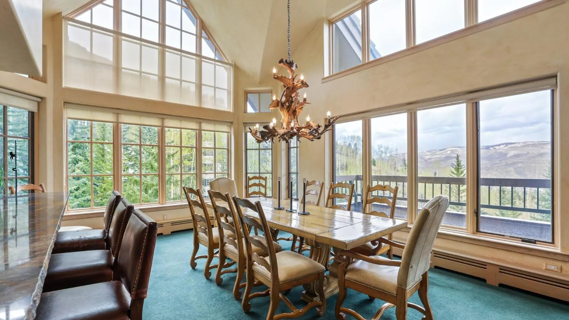 Resort The Pines Lodge, A Rockresort 4*