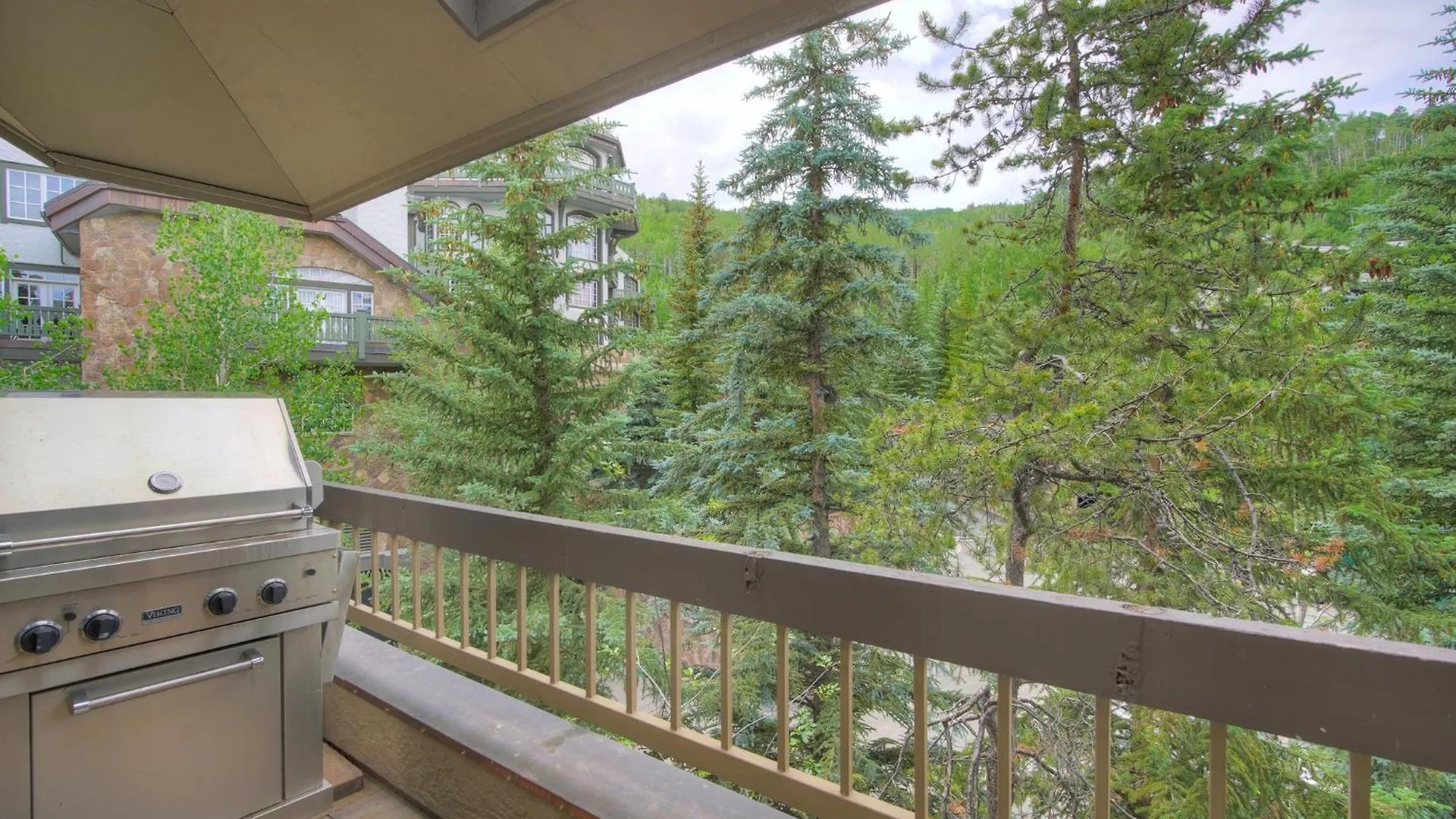 The Pines Lodge, A Rockresort Resort Beaver Creek
