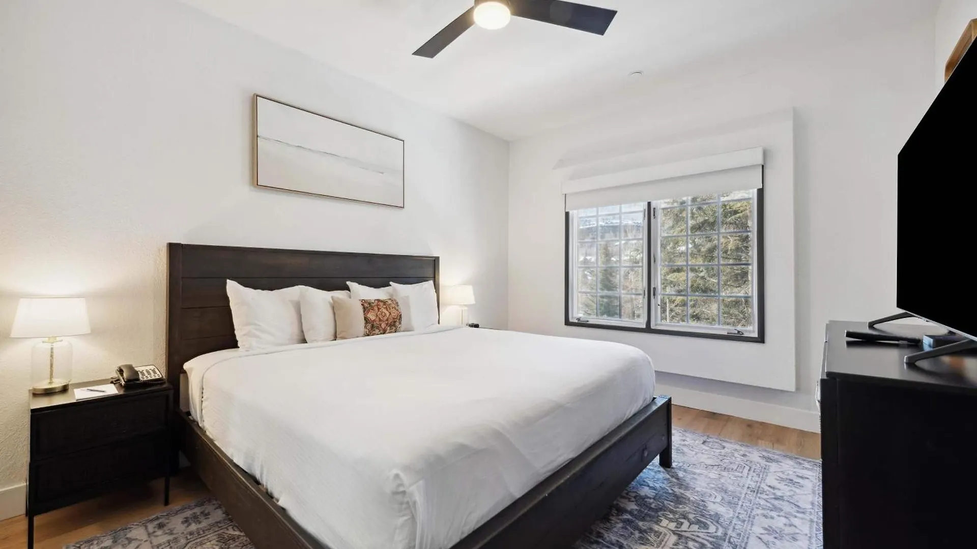 The Charter At G1205 Apartment *