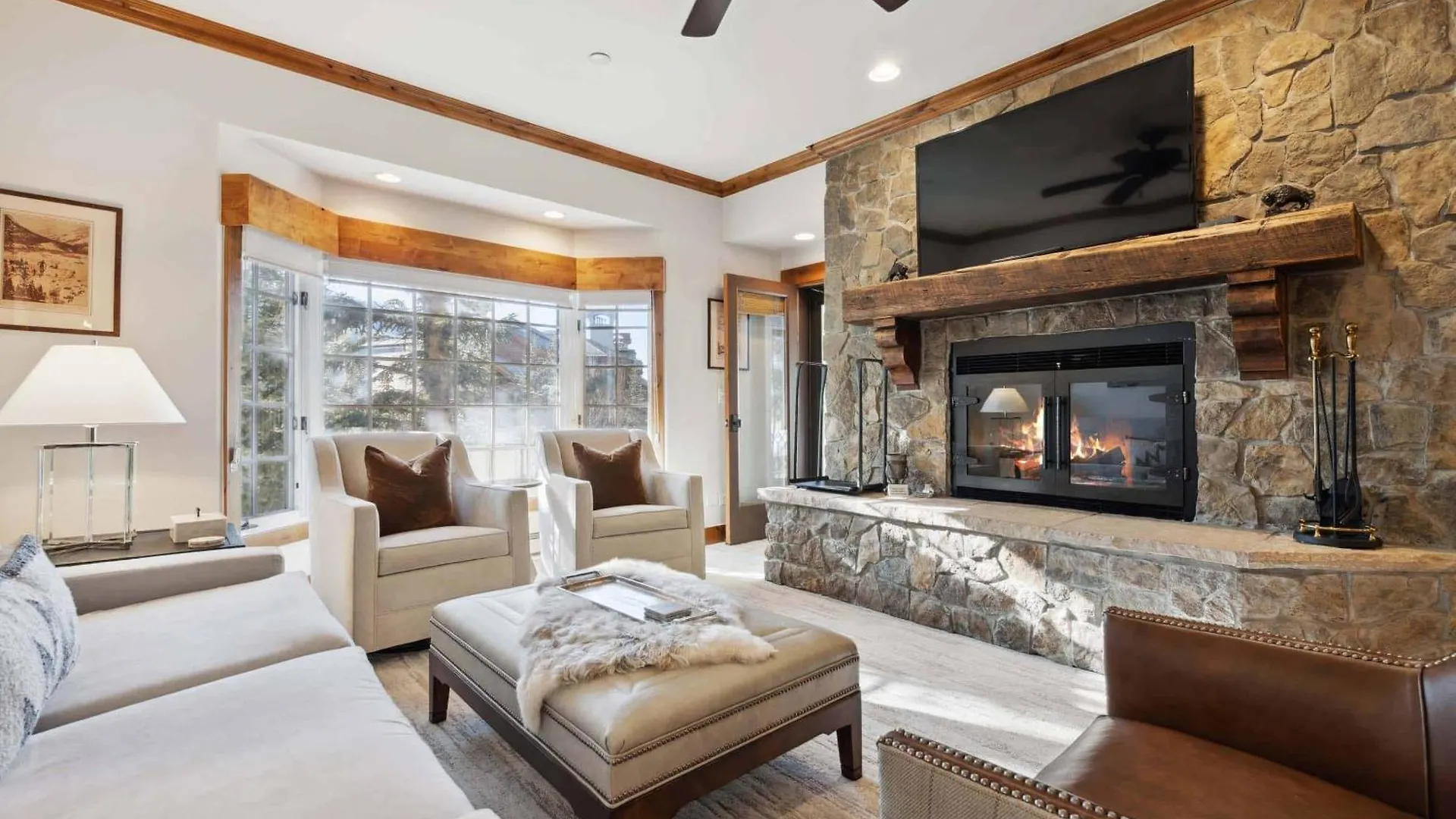 The Charter At F220 Apartment Beaver Creek