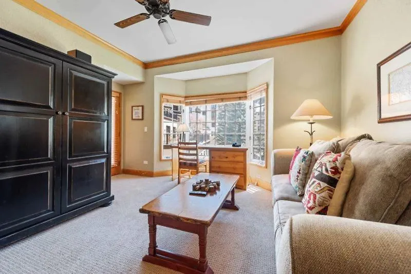 Apartment The Charter At E330 Beaver Creek