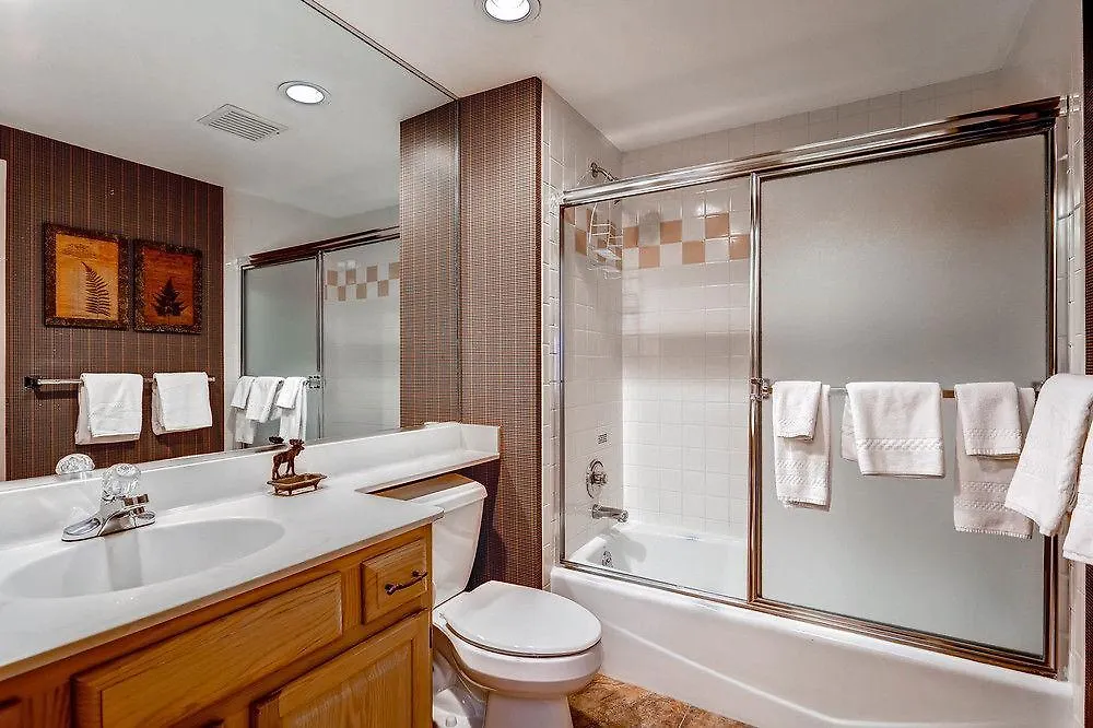 Borders By East West Hospitality Apart Otel Beaver Creek