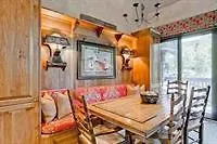 Stonegate Townhomes By East West *