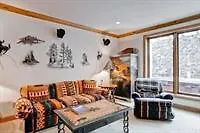 Villa Stonegate Townhomes By East West Beaver Creek