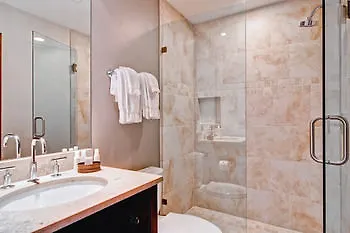 The Meadows Townhomes By East West Apartment *