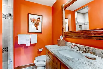 Otel Highlands Area By East West Hospitality