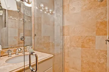Apartment Ridgepoint Townhomes *