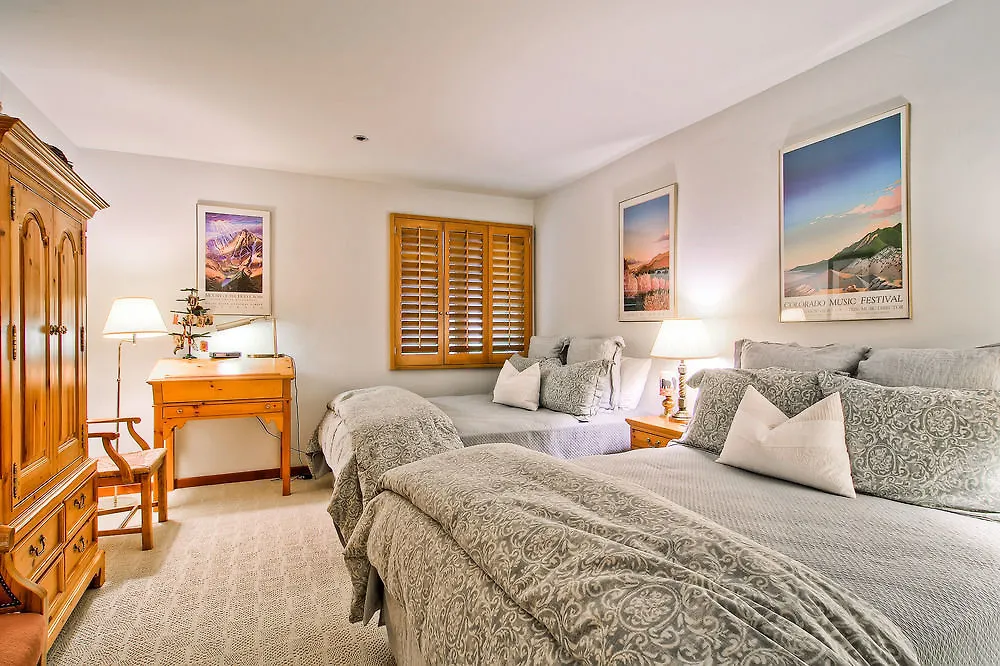 Kiva By East West Otel 4*