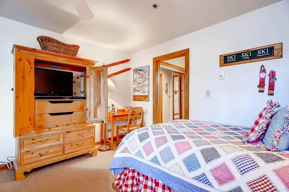 Kiva By East West Otel 4*