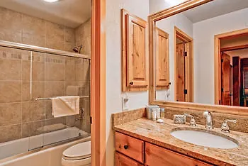 Ridgepoint Townhomes *