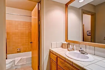 Ridgepoint Townhomes Beaver Creek