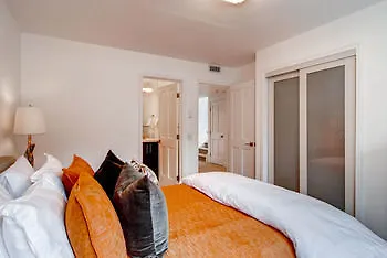 The Meadows Townhomes By East West Apartment *