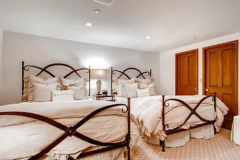 The Meadows Townhomes By East West Apartment Beaver Creek