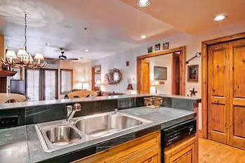 Market Square By East West 4* Beaver Creek
