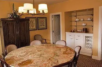 Poste Montane By East West 3*