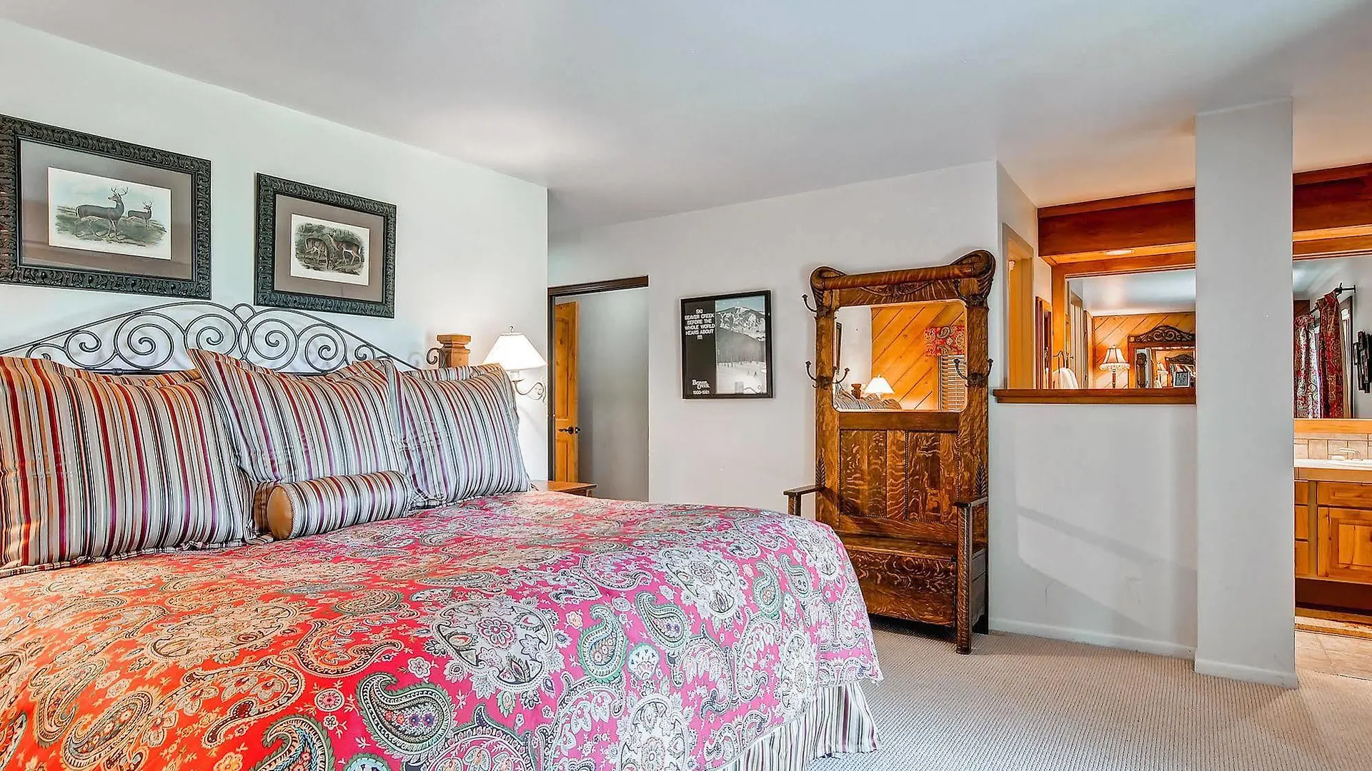 Ridgepoint Townhomes Apartment *