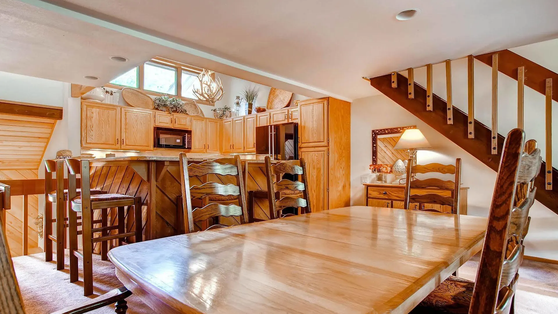 Apartment Ridgepoint Townhomes Beaver Creek