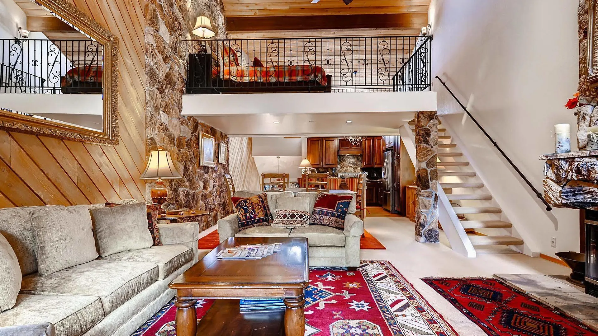 Ridgepoint Townhomes Apartment *