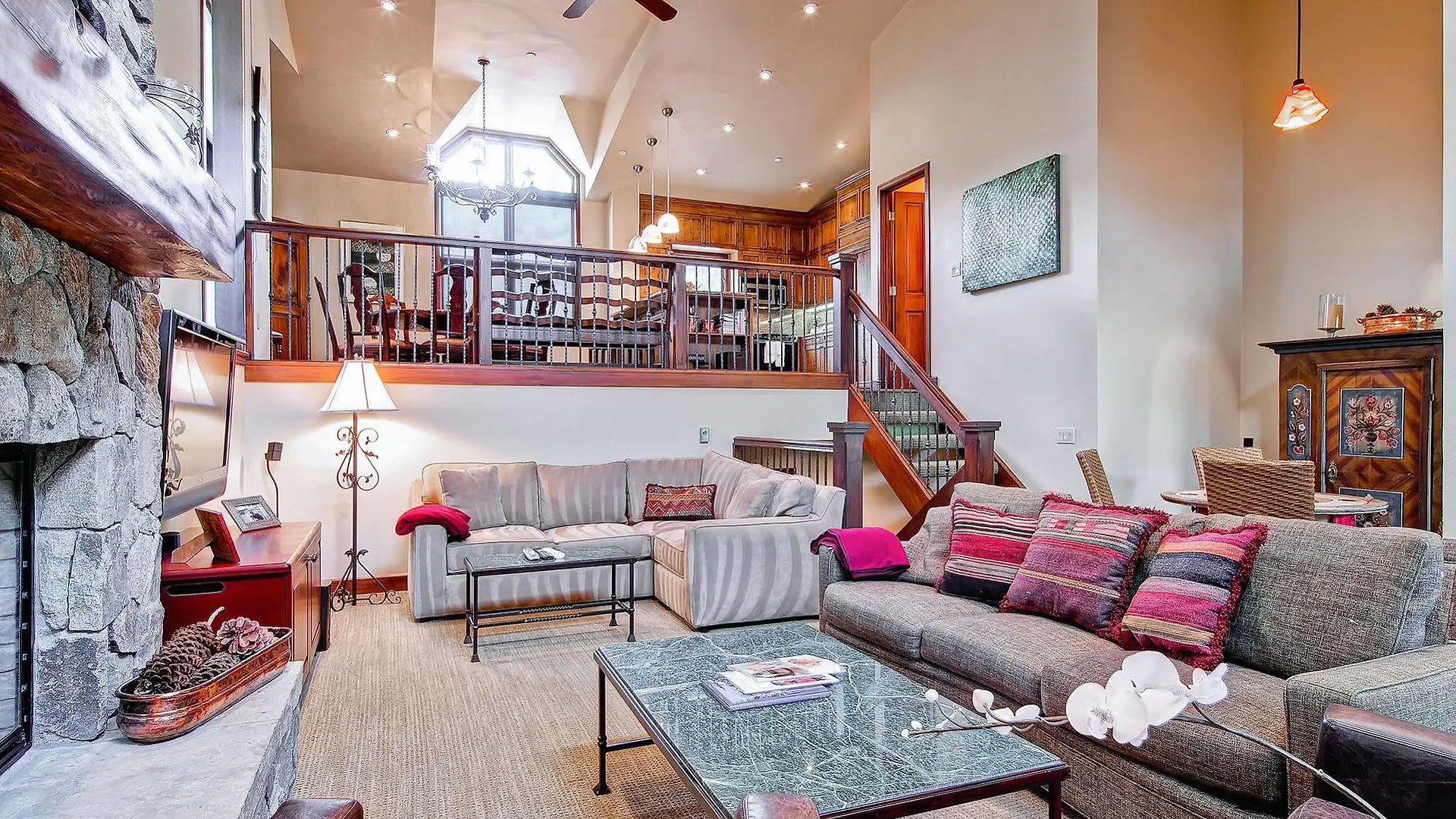 Apartment The Meadows Townhomes By East West *