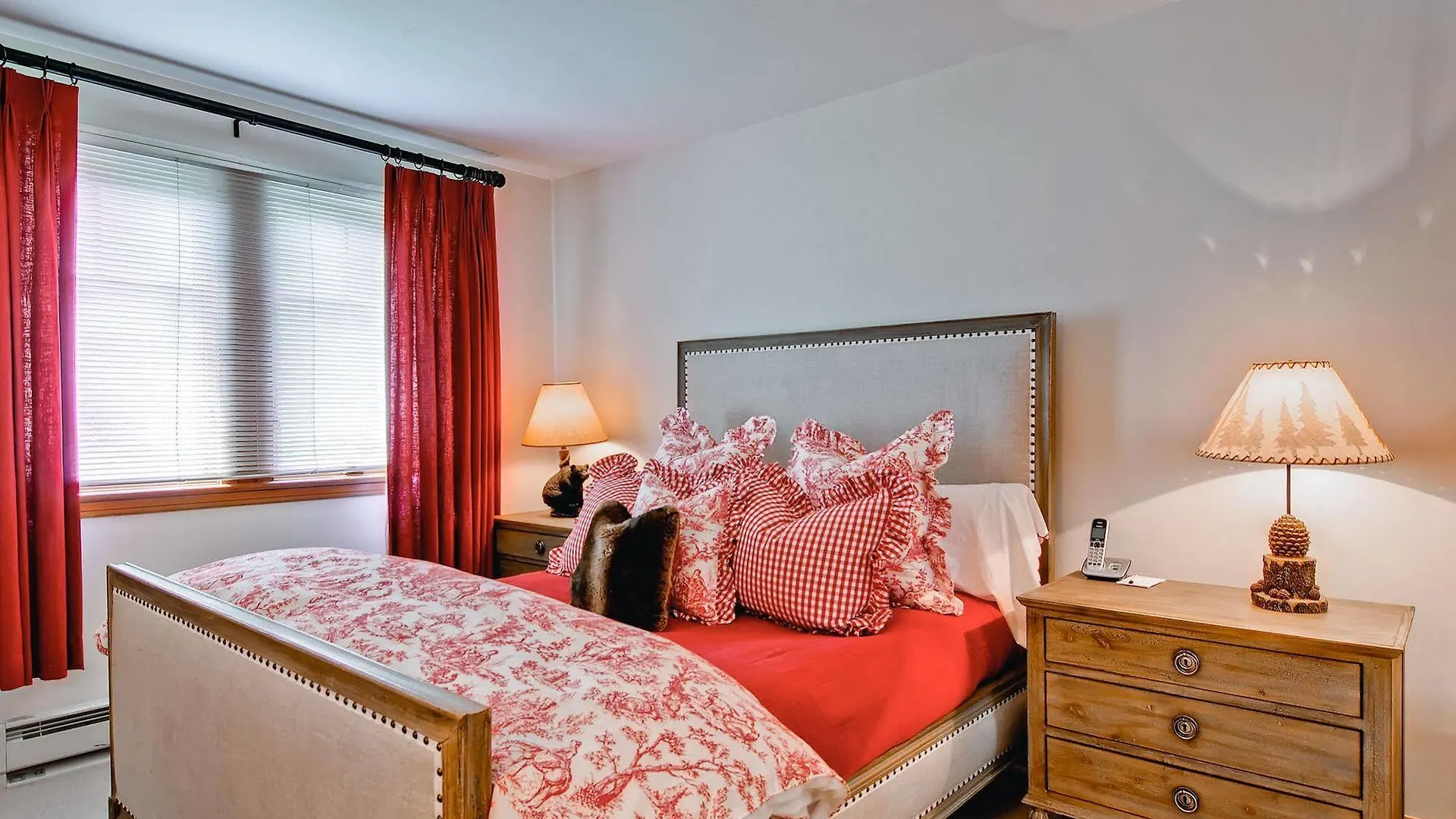 The Meadows Townhomes By East West Apartment *