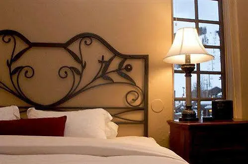 Park Plaza 4*