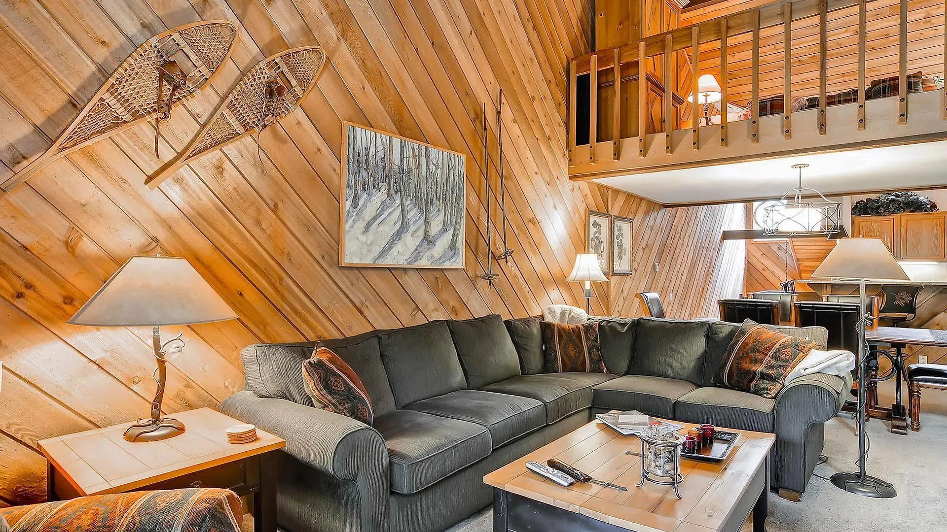 Apartment Ridgepoint Townhomes