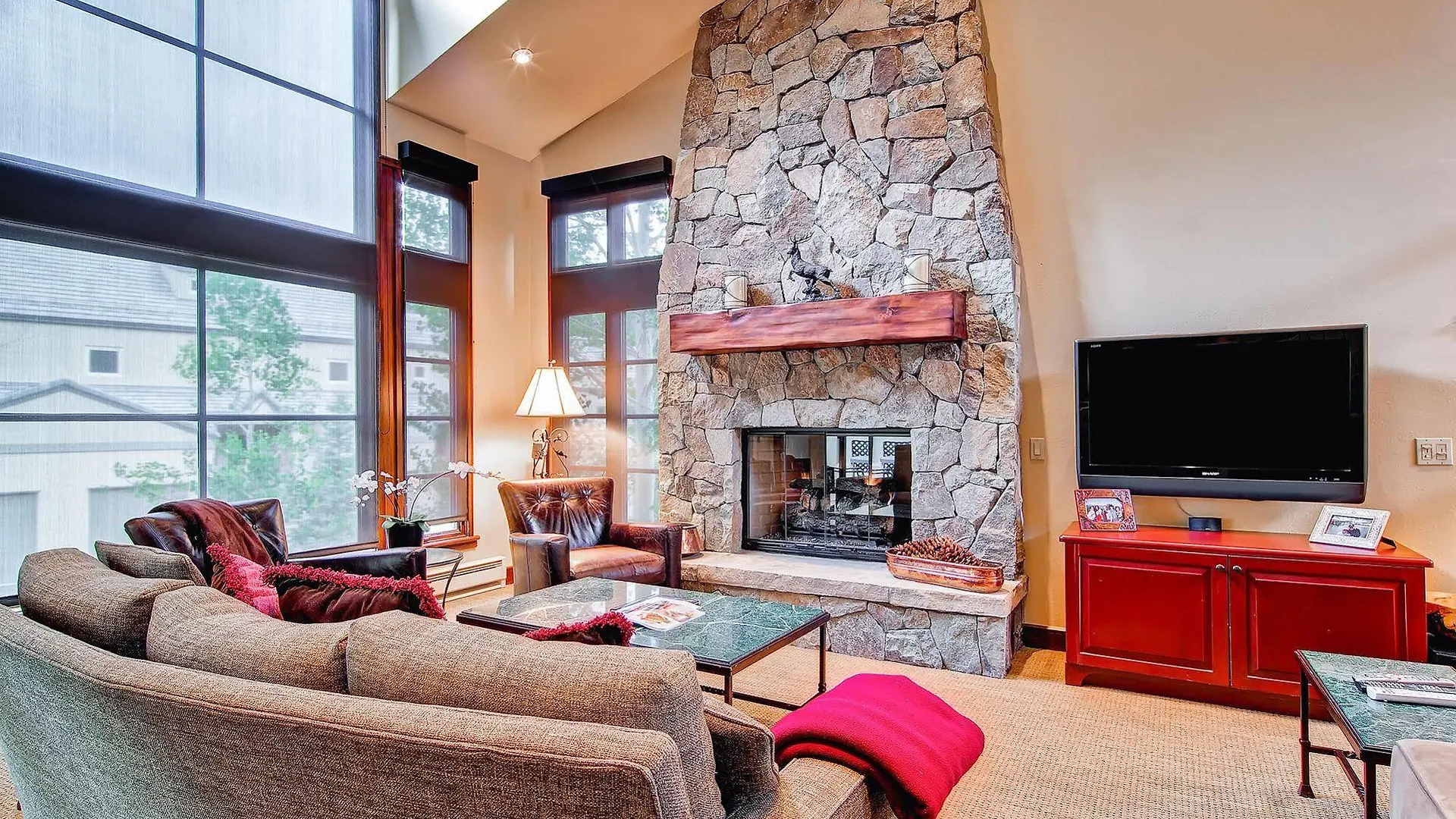 The Meadows Townhomes By East West Apartment Beaver Creek