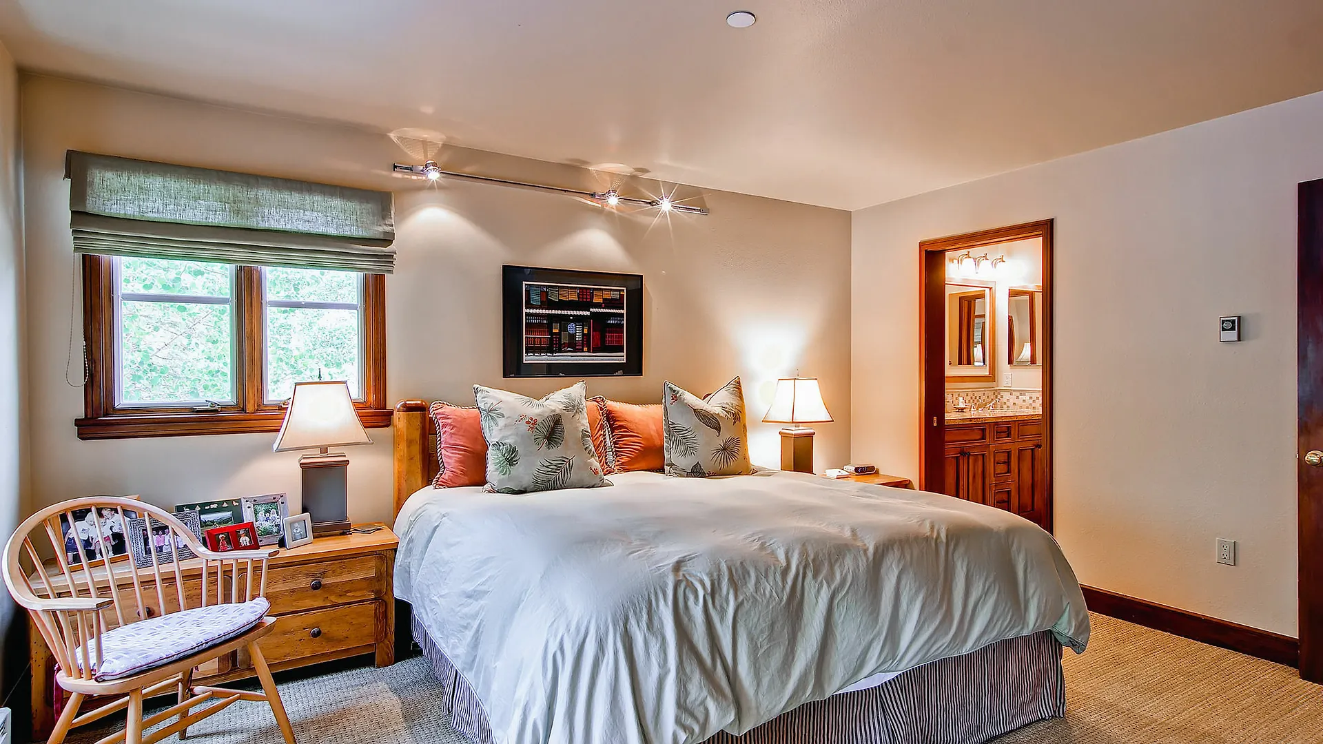 The Meadows Townhomes By East West Apartment *