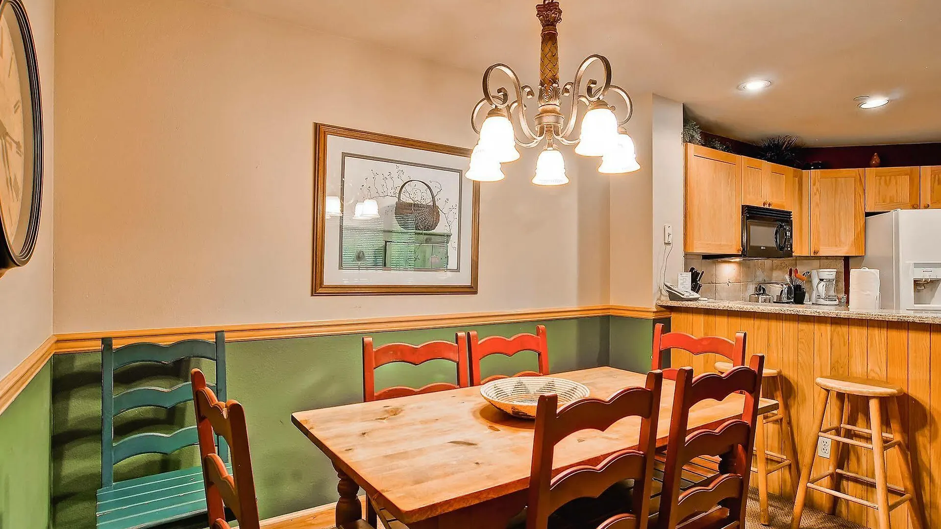Highlands Area By East West Hospitality Beaver Creek