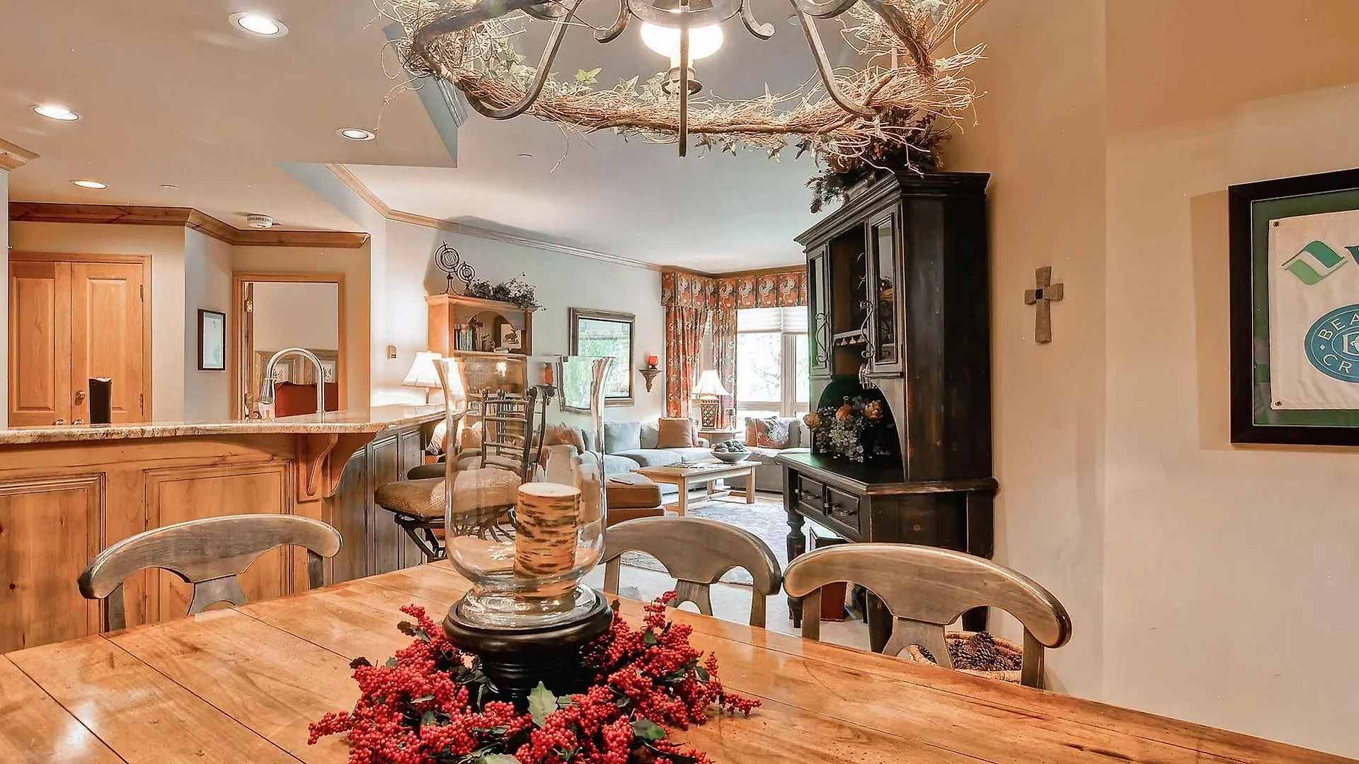 Highlands Area By East West Hospitality