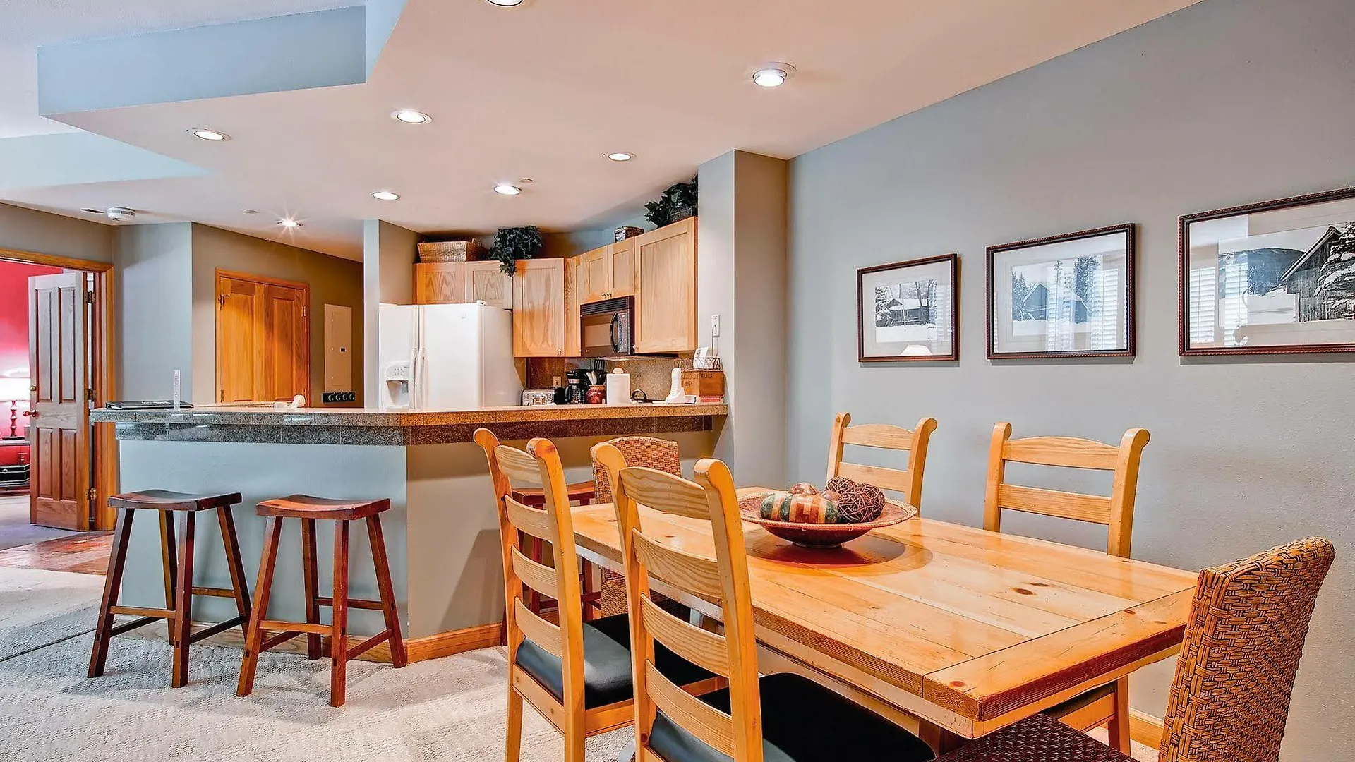 Highlands Area By East West Hospitality Beaver Creek