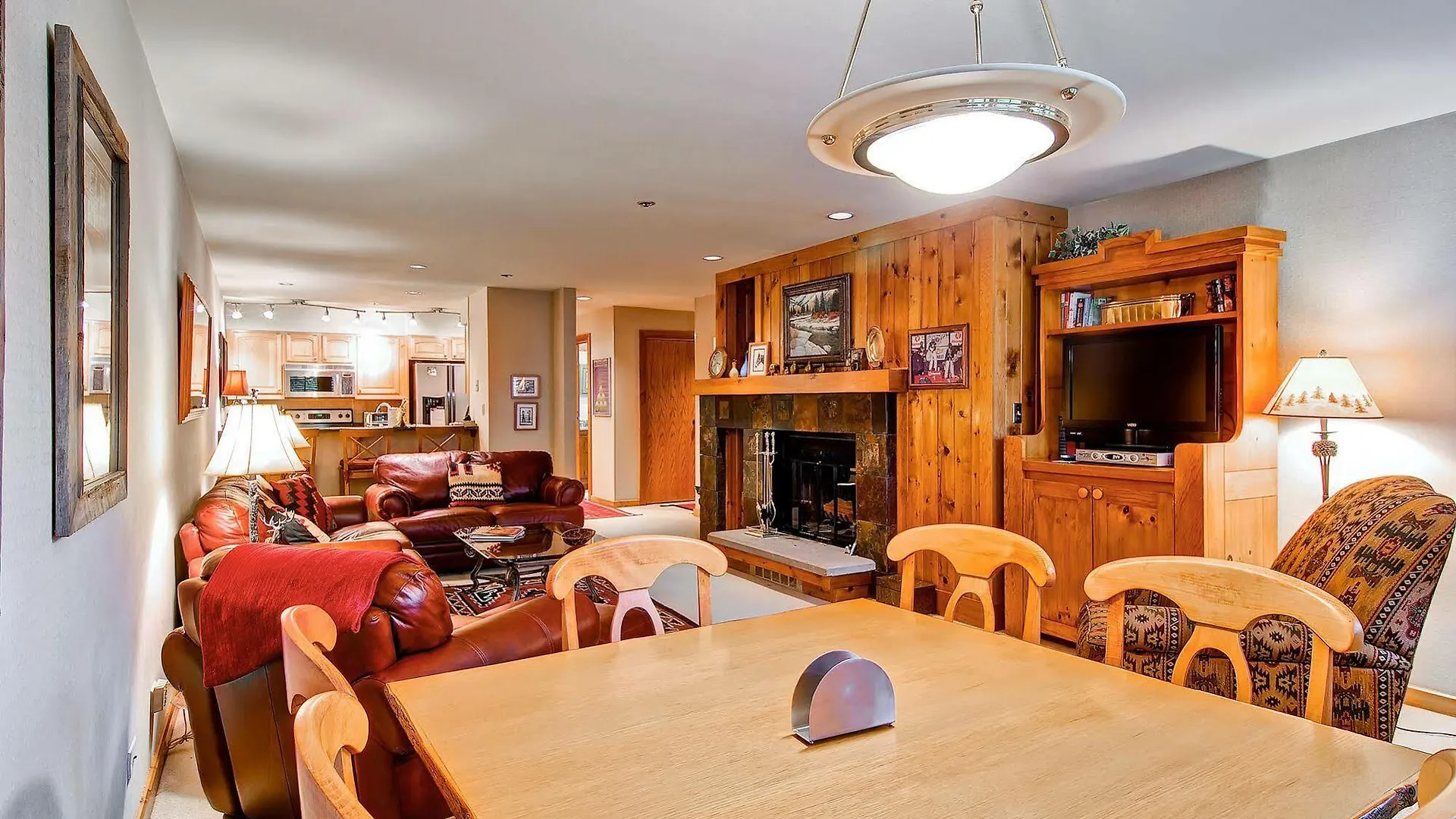 Kiva By East West Otel Beaver Creek