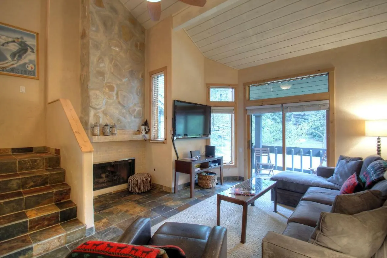 127 Ridgepoint Townhouse Holiday home *