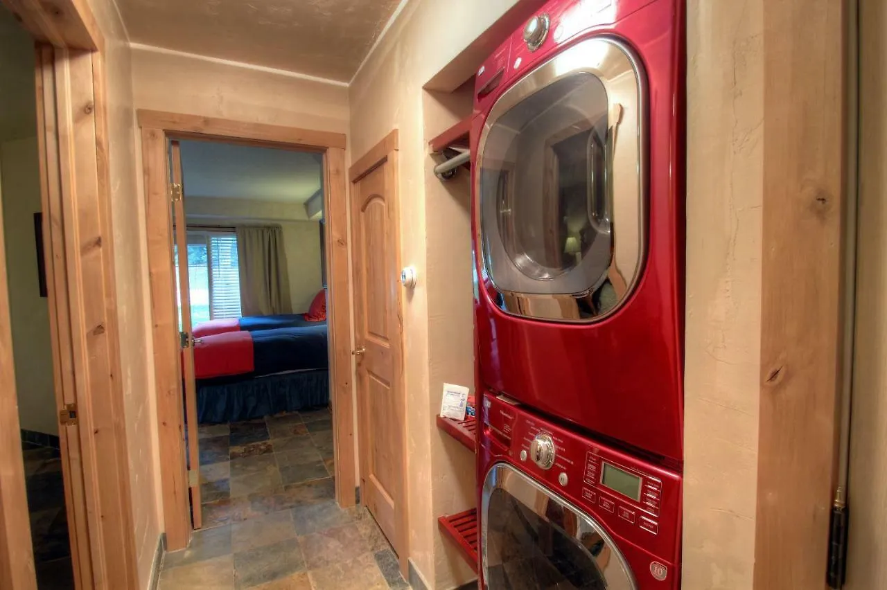127 Ridgepoint Townhouse