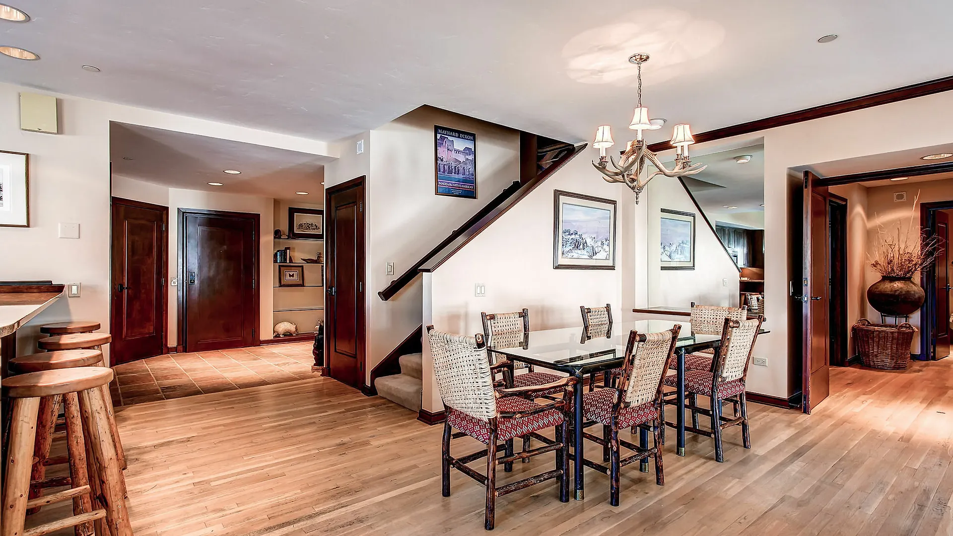 Village Ford Hall By East West Otel 4*