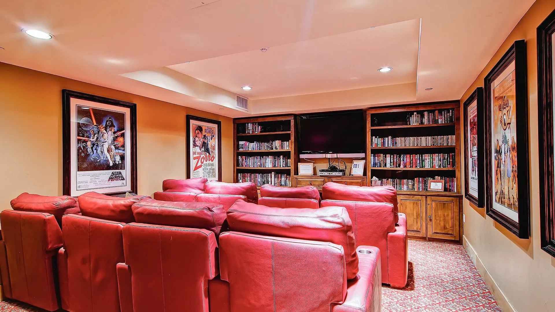 Villa Montane By East West