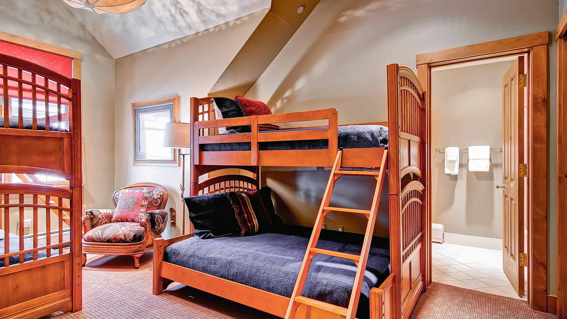 Villa Montane By East West Villa *