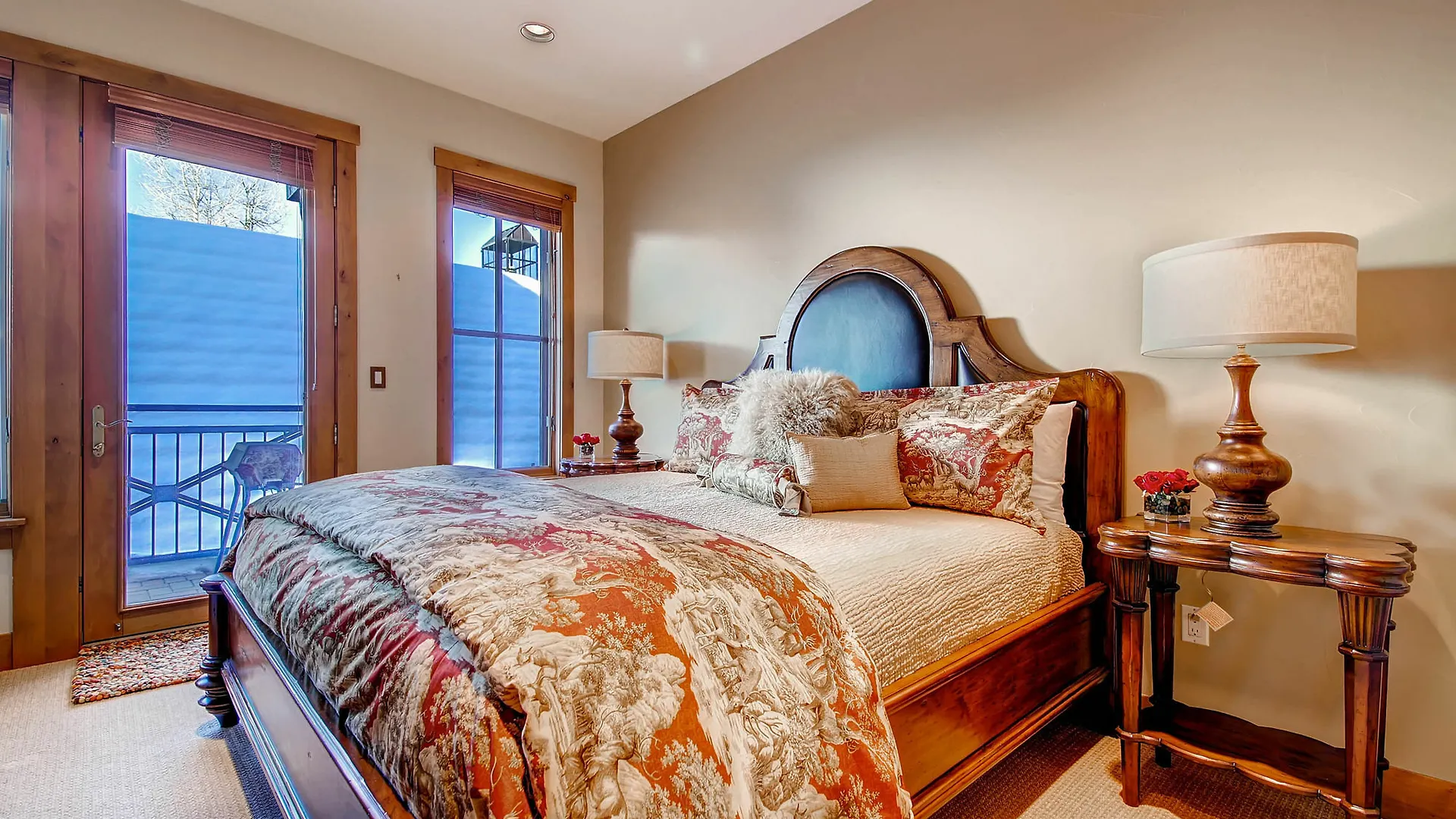 Villa Villa Montane By East West *