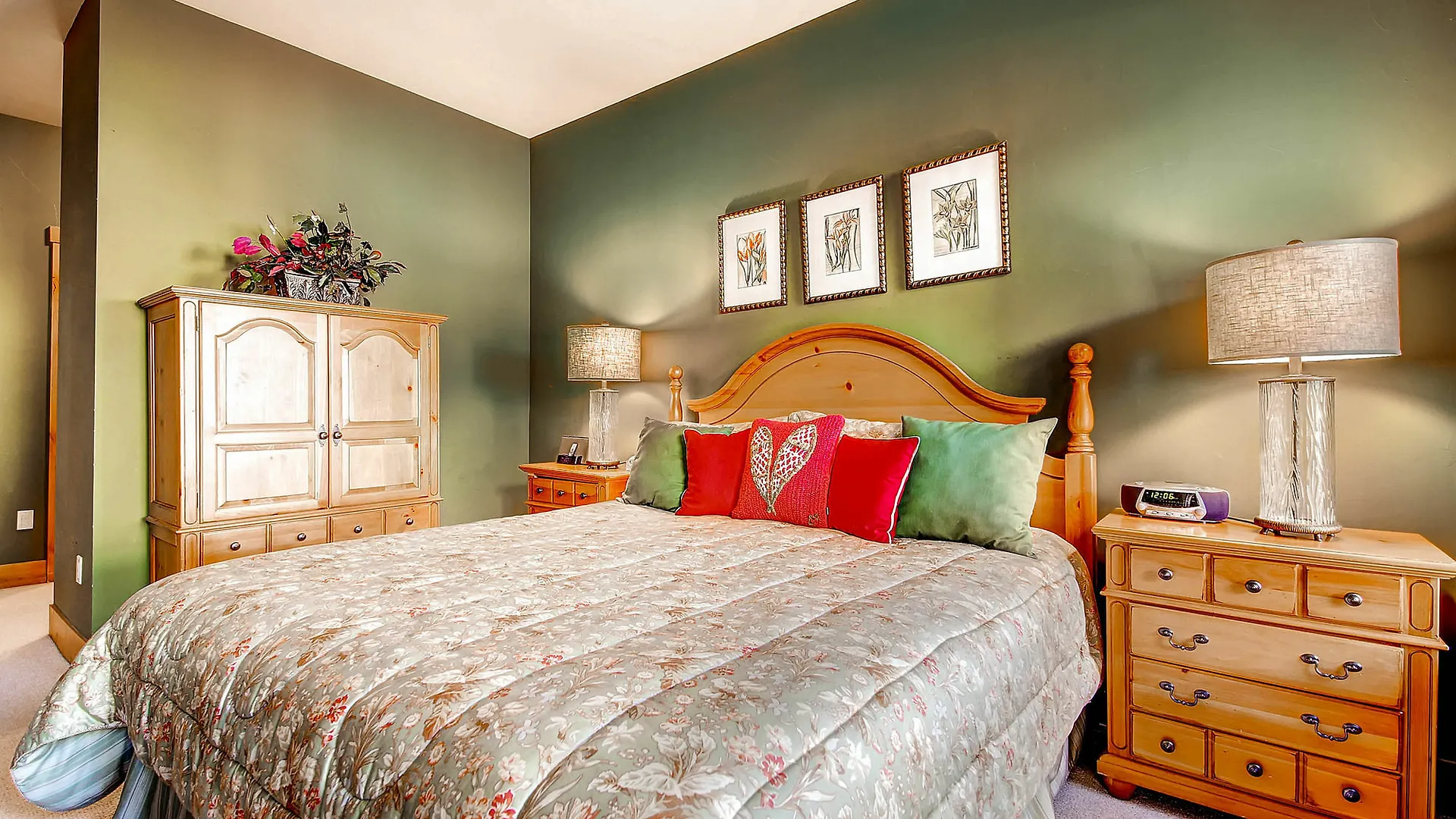 Villa Montane By East West