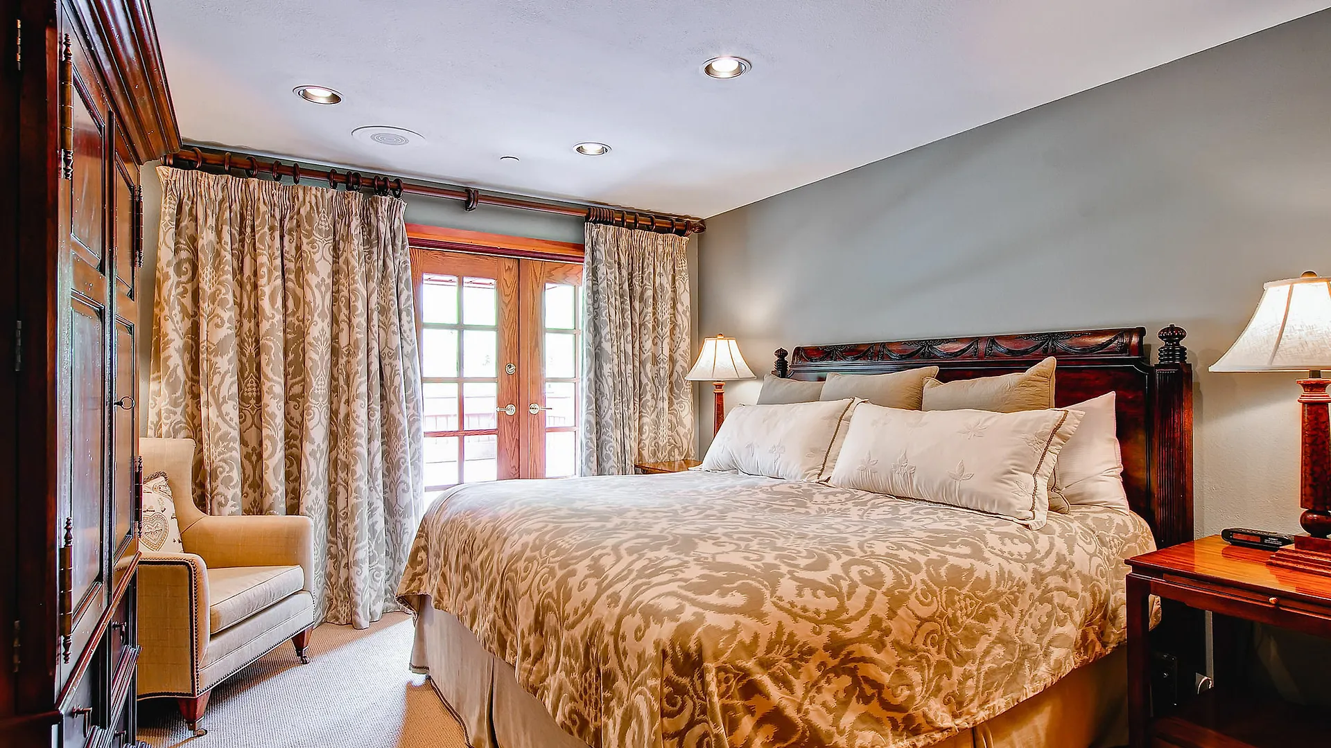 Village Ford Hall By East West 4* Beaver Creek